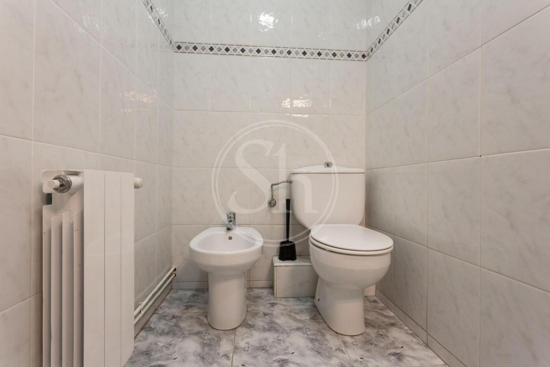 Comodo En Gracia Apartament