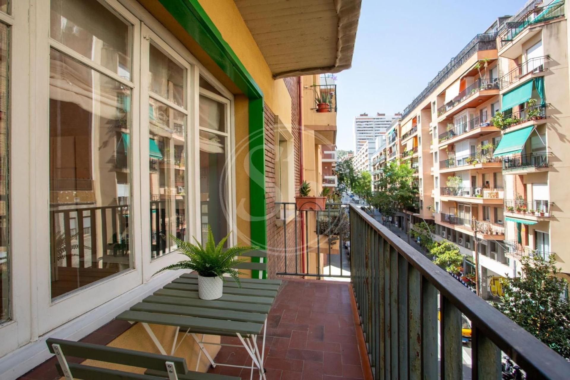 Apartment Comodo En Gracia *